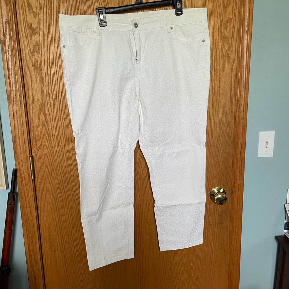 Liz Claiborne white jeans size 18